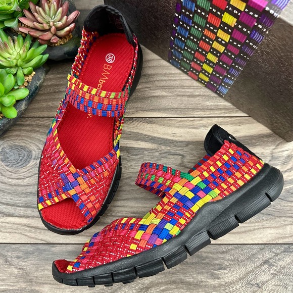 NIB Bernie Mev 38 7.5-8 Red Multi Woven Stretchy Open Toe Mary Jane Flats - Picture 1 of 11